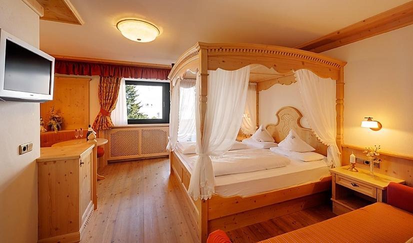 Hotel Alaska Selva di Val Gardena Eksteriør bilde