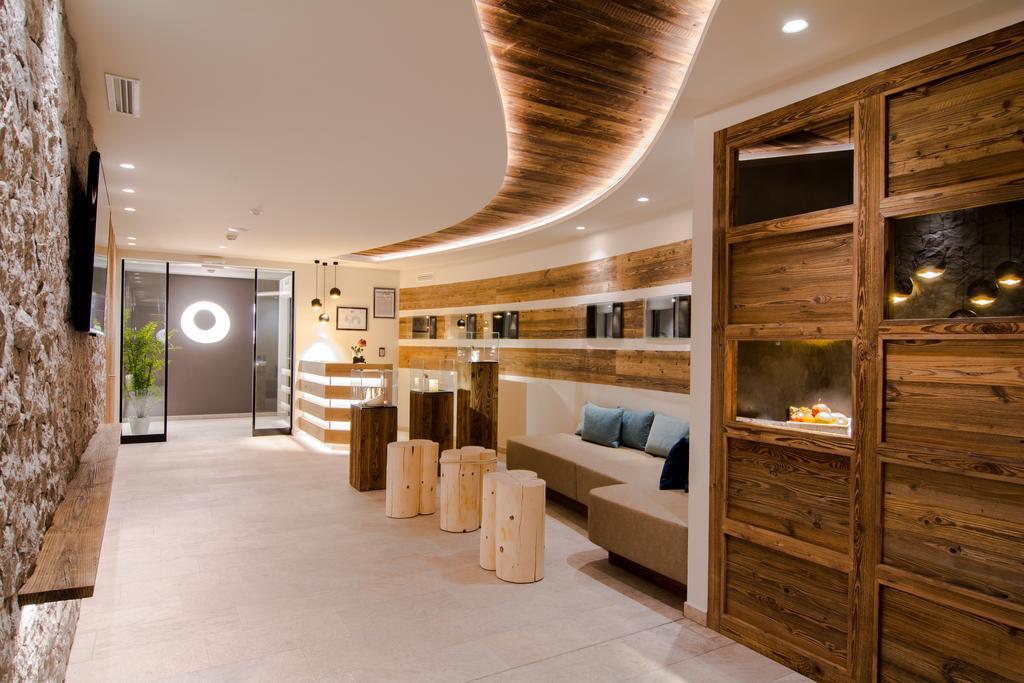 Hotel Alaska Selva di Val Gardena Eksteriør bilde