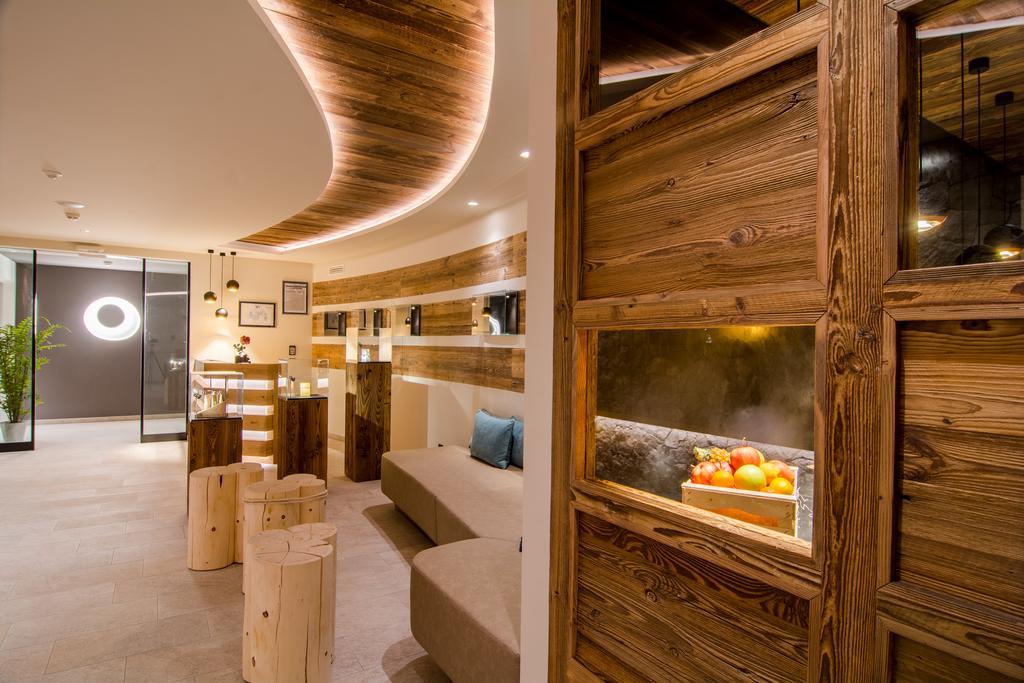 Hotel Alaska Selva di Val Gardena Eksteriør bilde
